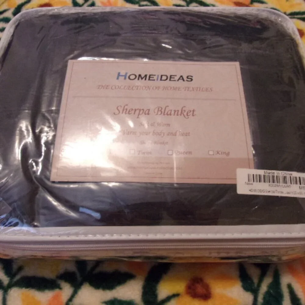 HOMEIDEAS Fleece Sherpa Blanket for Couch(Navy, Throw), Thick Warm Velvety New